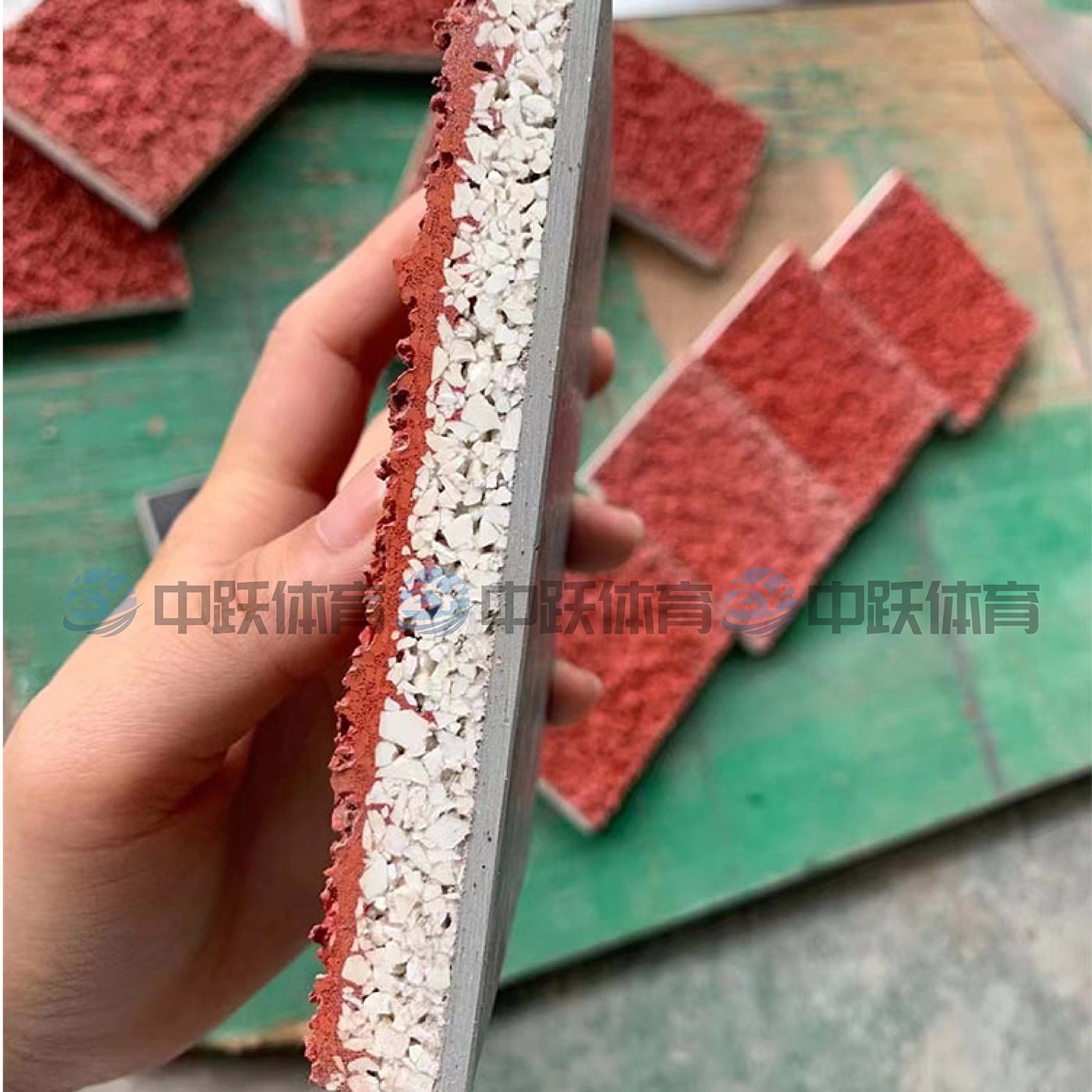 透气型塑胶跑道 (5).jpg