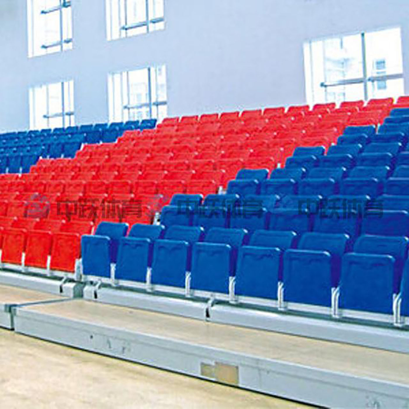 ZYCG-KTY-B1 后置式翻板活动看台01.jpg